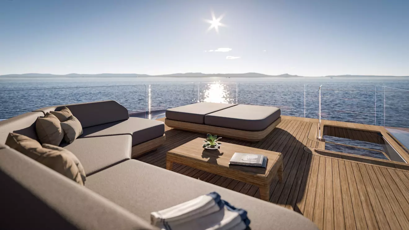 Ceccarelli 40 - sun deck.jpg