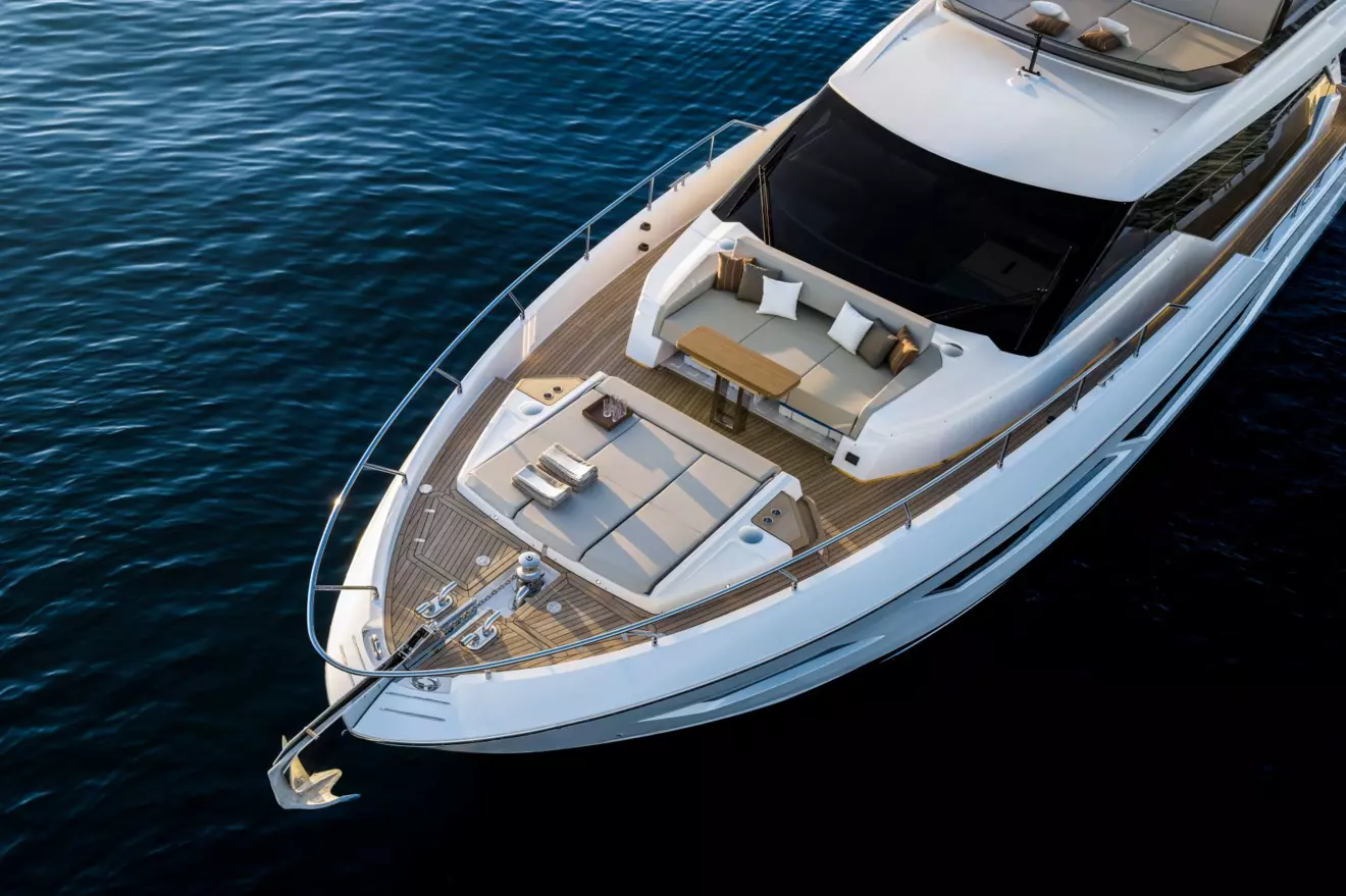 Ferretti Yachts 720 - aerial bow view.jpg