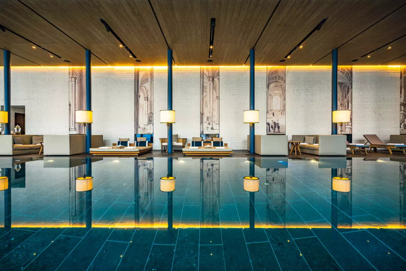 Chedi-Andermatt-pool-01.jpg