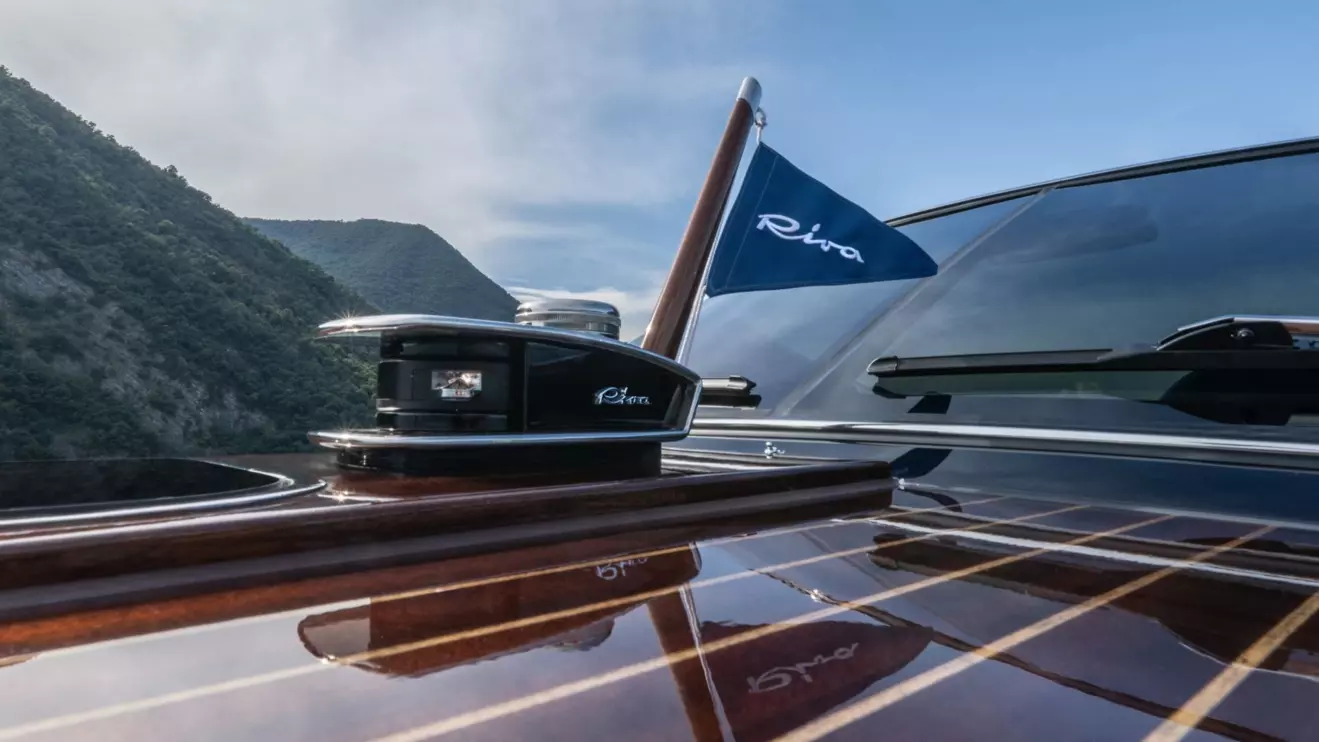 Riva Aquariva Special - detail.jpg