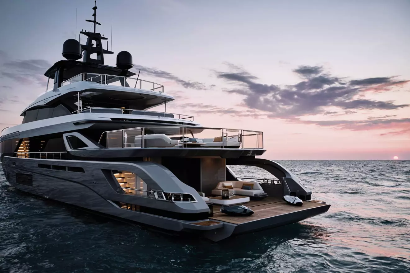 Azimut Grande Trideck exterior