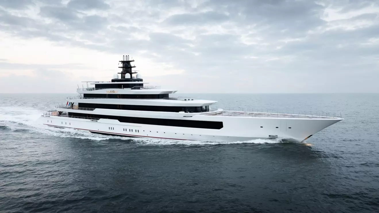 Oceanco dreamboat - side view.jpg