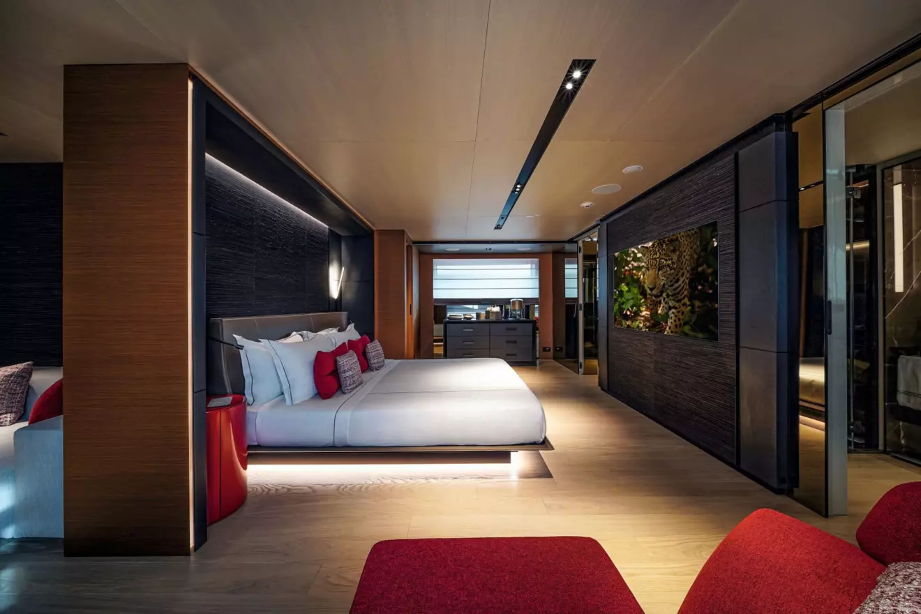 CRN Ciao superyacht master suite