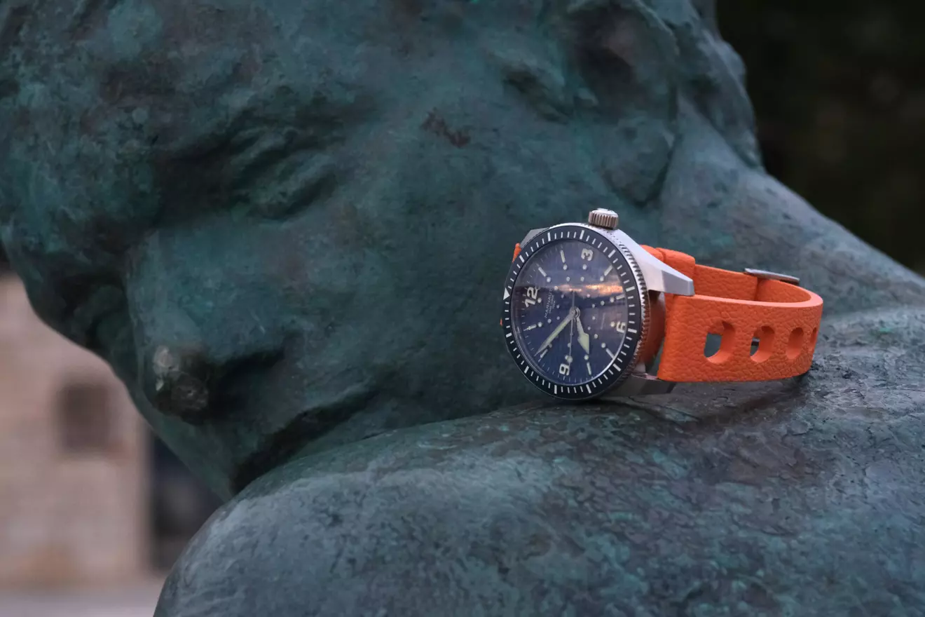 marnaut-watches-dark-surge-06.jpg