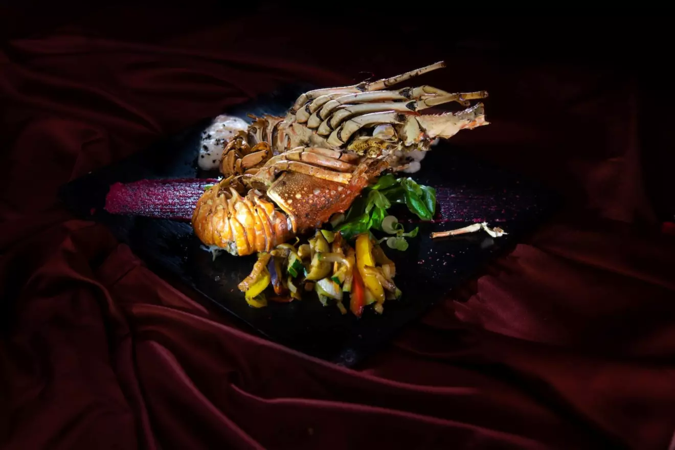 Restaurant Makarun chef's table fine dinig lobster
