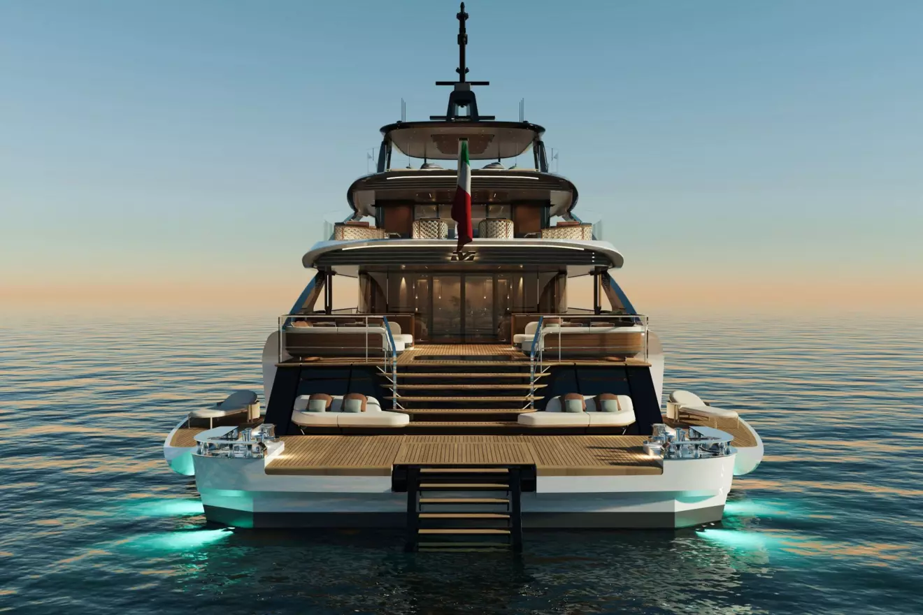 Mangusta GranSport 50 - stern view.jpg