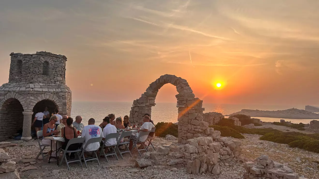 private-dinner-on-kornati-00.jpg