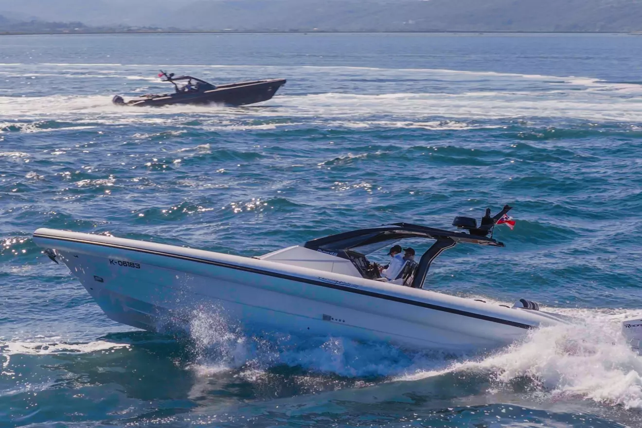 Technohull Alpha 45 - side view cruising.jpg