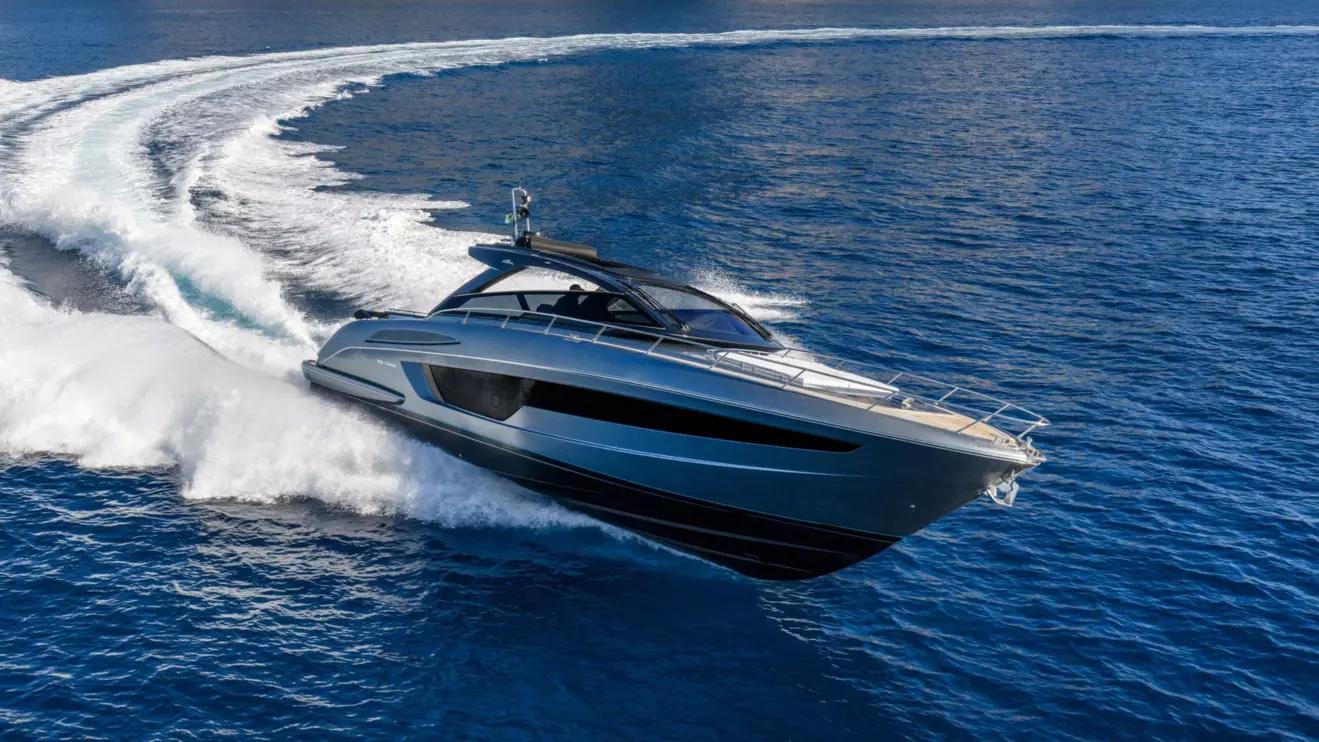Riva 58 Capri-front view cruising.jpg