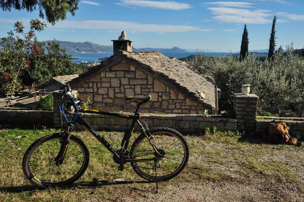 Korčula biking tour Žrnovo