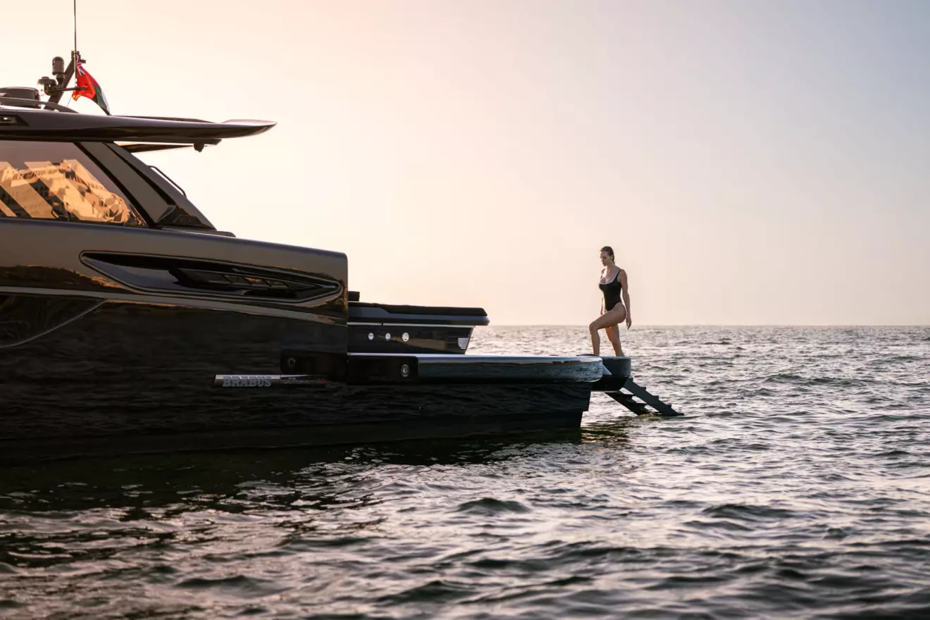 brabus ultima 55 - beach platform.jpg