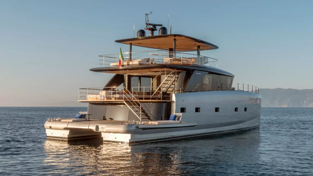 Luxury power catamaran Bluegame BGM75 back view