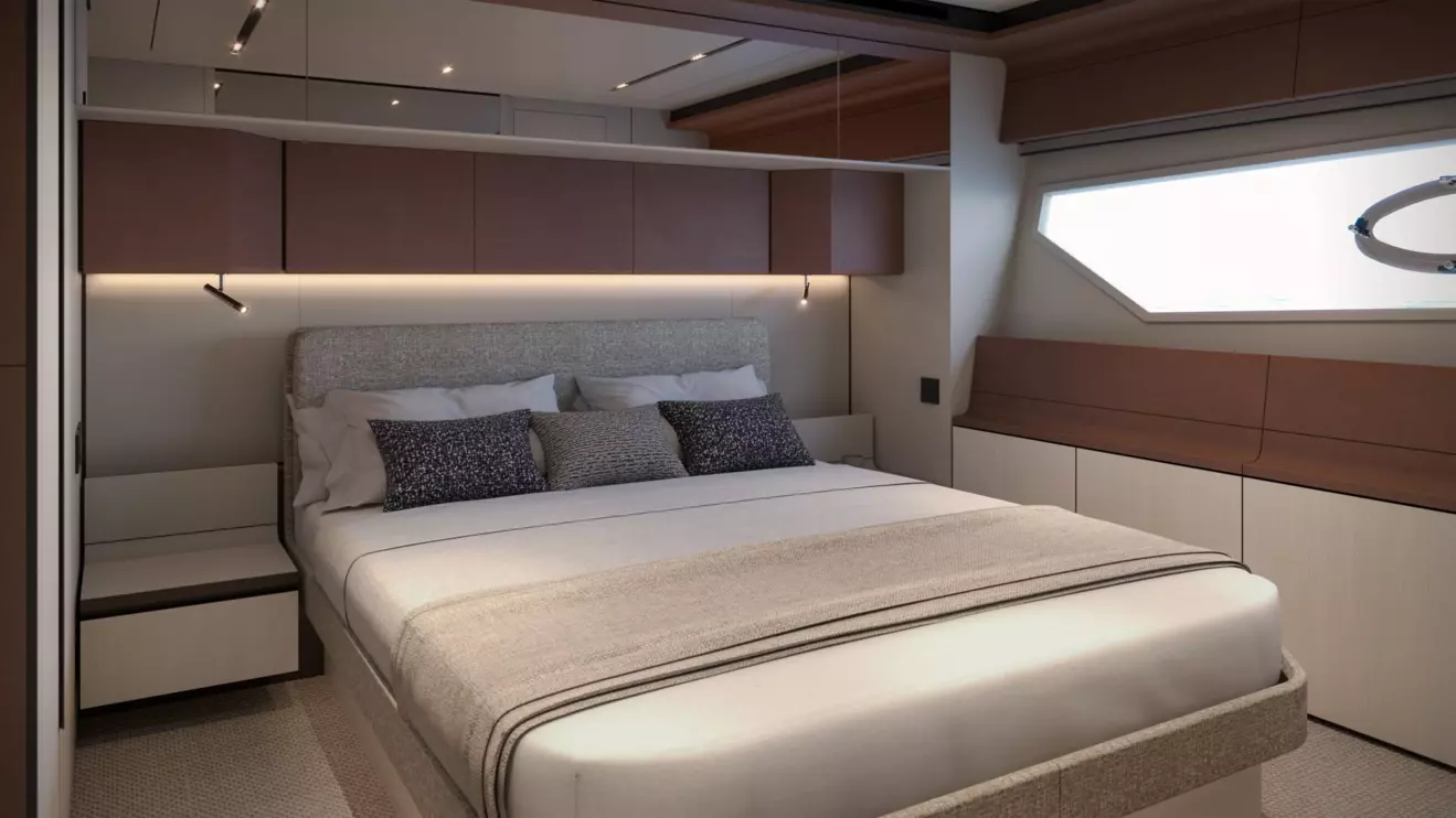 Itama 70 - cabin.jpg