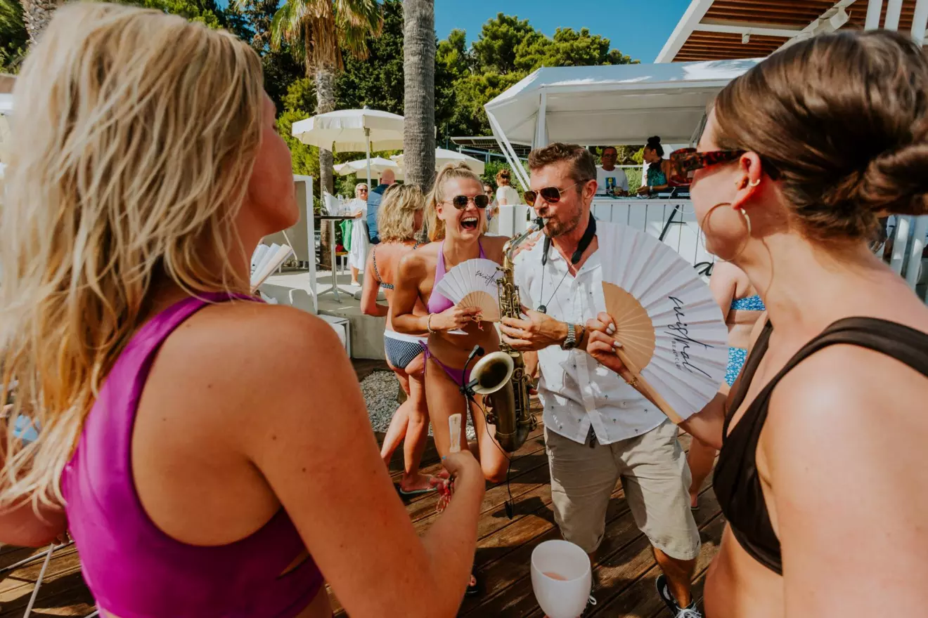 mistral-beach-club-1.jpg