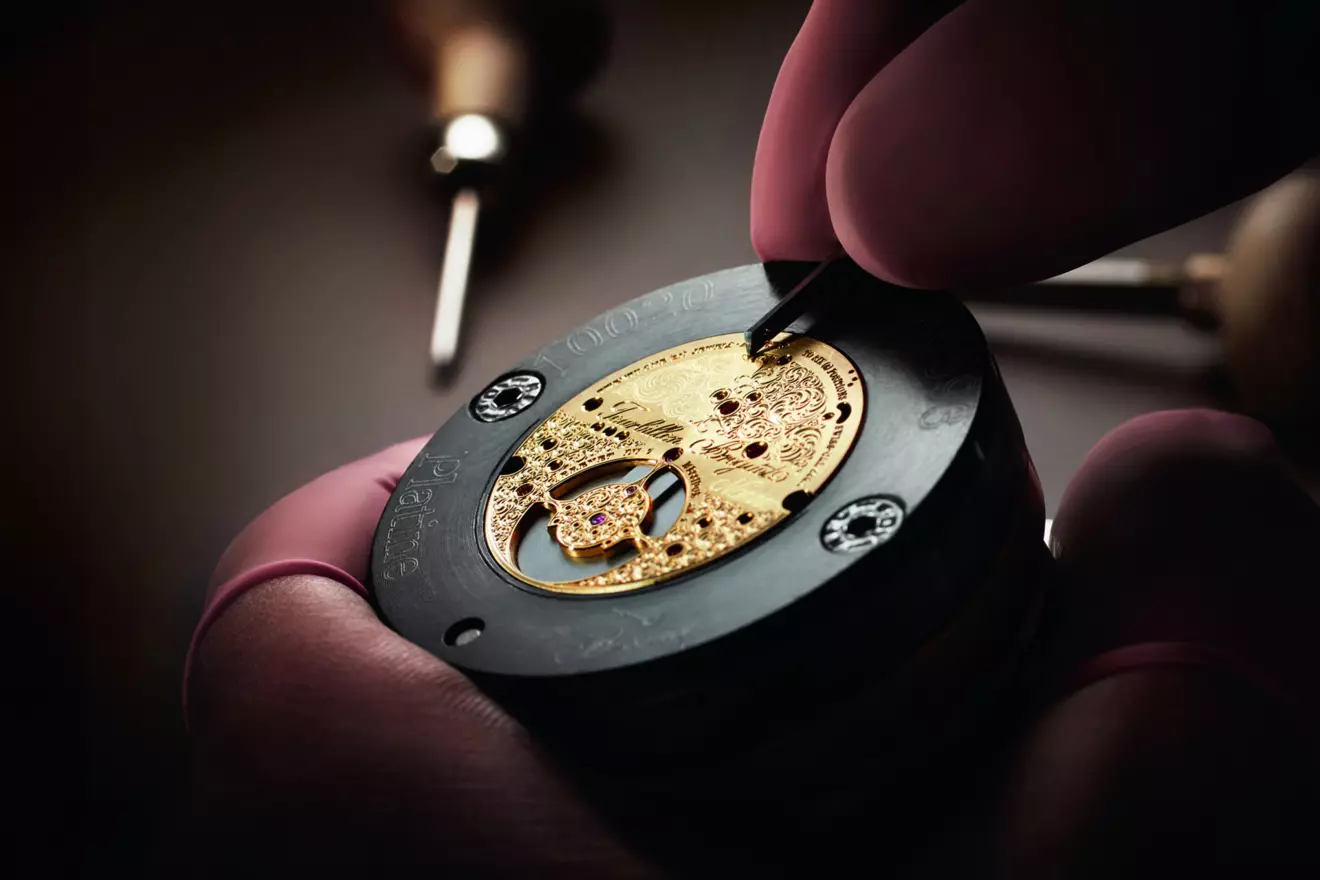 Breguet-Manufacture-Engraving-02.jpg