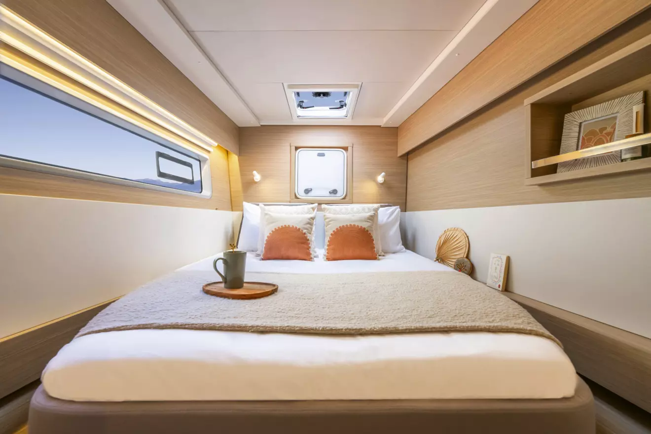 Lagon 43 cabin
