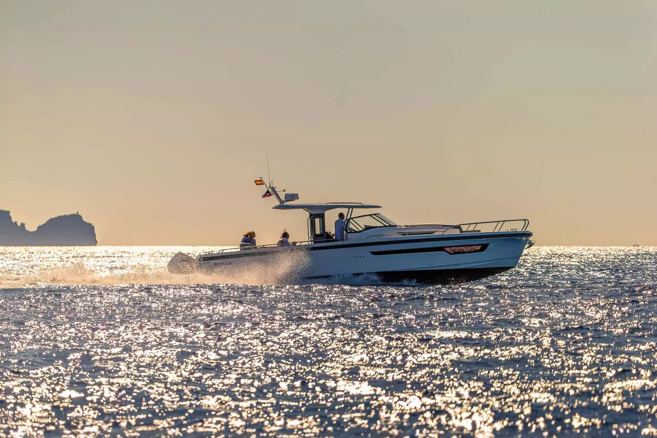 day cruiser nimbus T11