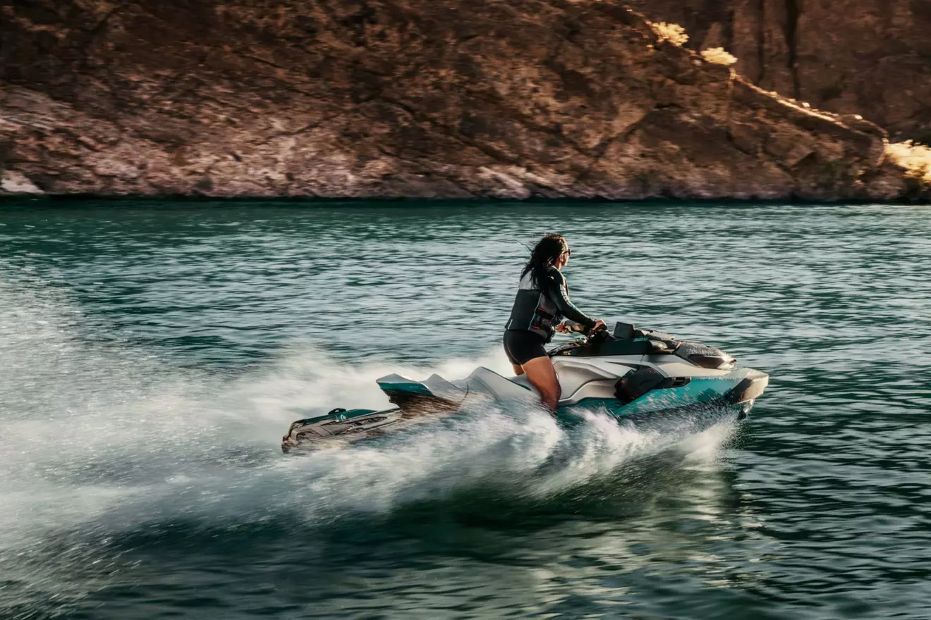 water-toys-Sea-Doo-GTX-00.jpg