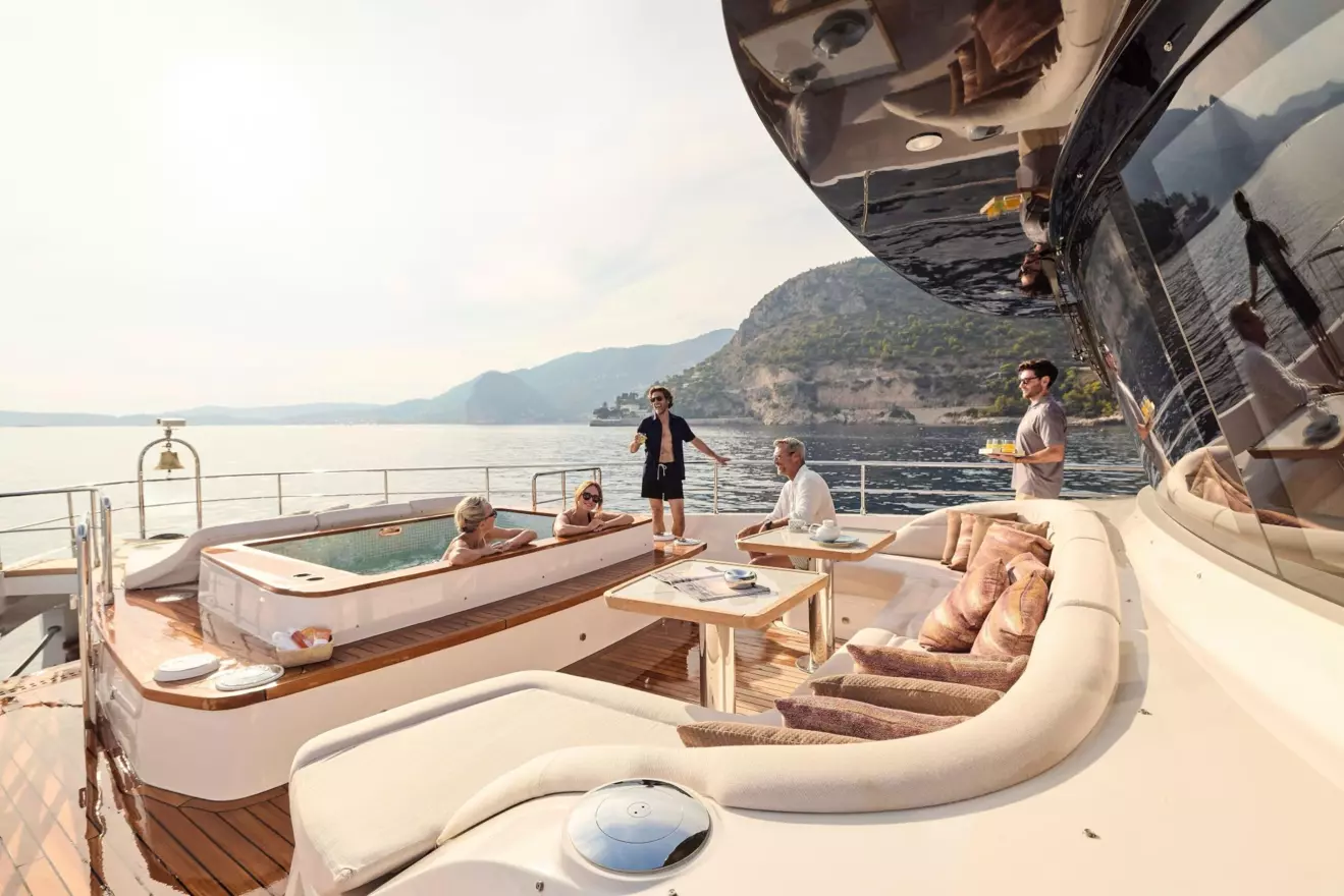 Majesty yachts - lifestyle.jpg
