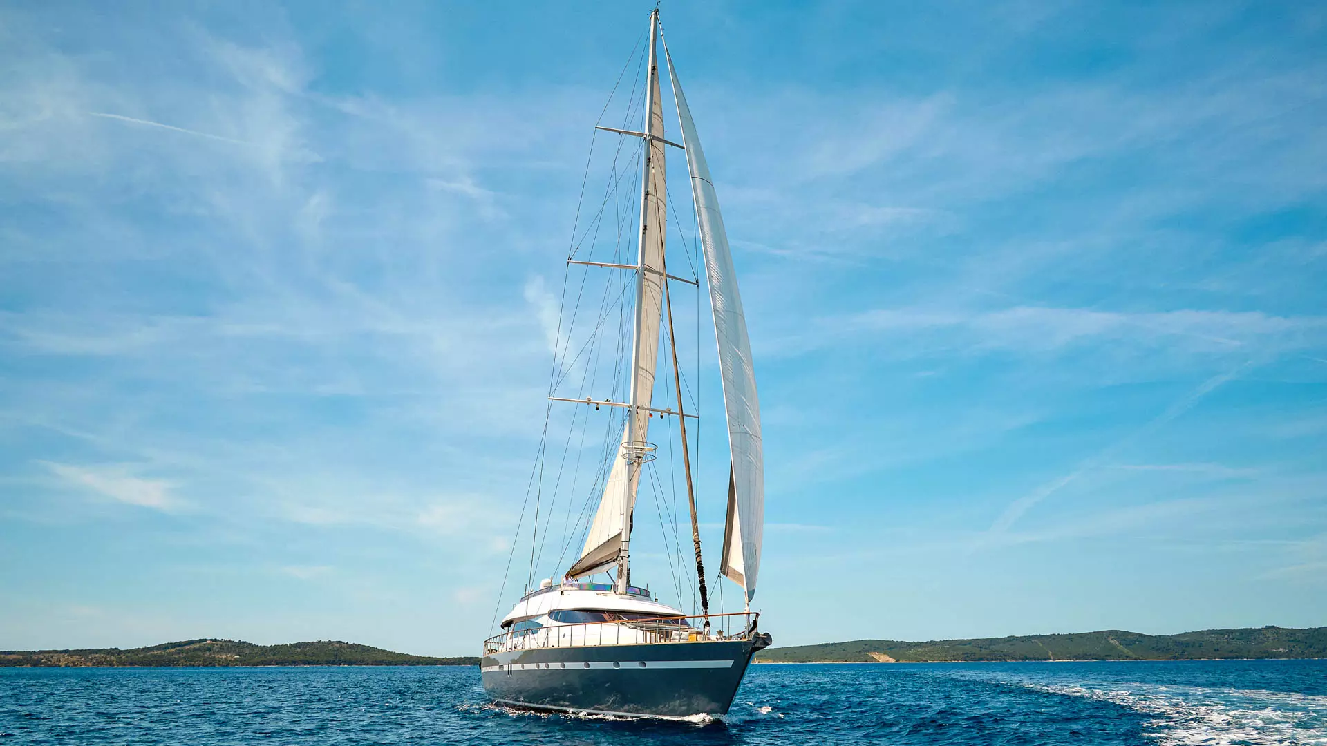 07-San-Limi-sailing_.jpg