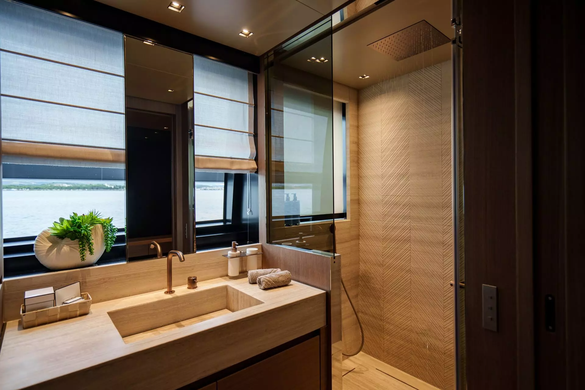 34-destino-cabin-bathroom.jpg