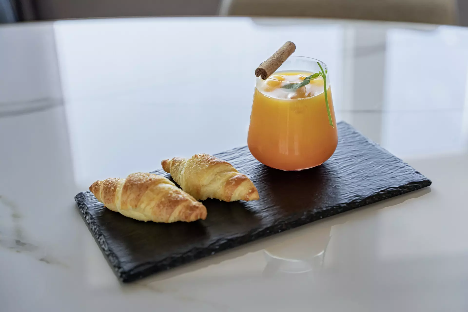 03 - Exterior Upper Deck Aft (3a) - Dining (2).jpg