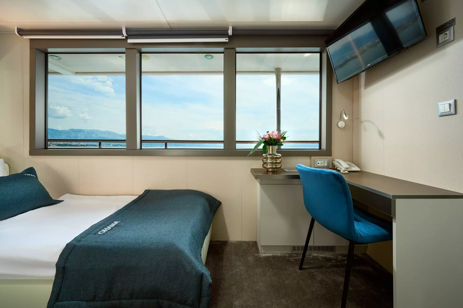 08 - Interior - Cabins - Twin Cabin (3).jpg