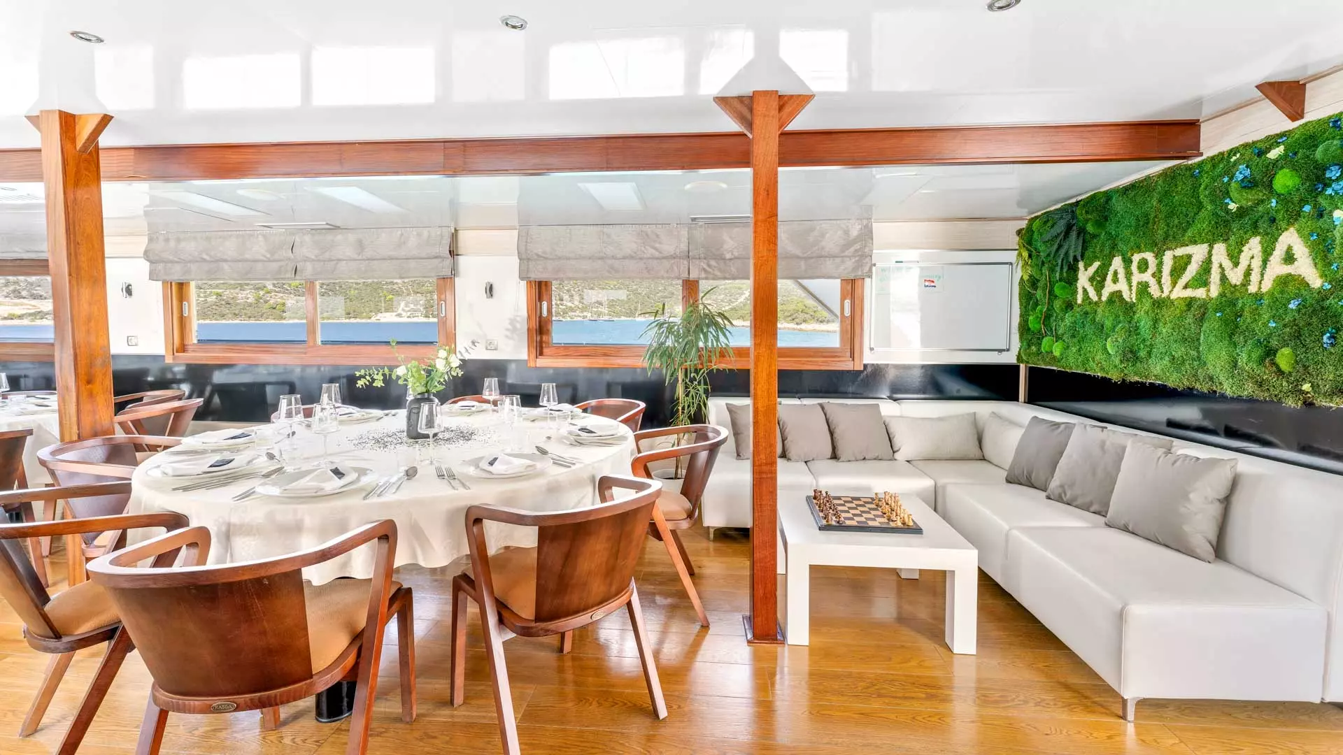 12-Karizma-dining-lounge-saloon.jpg