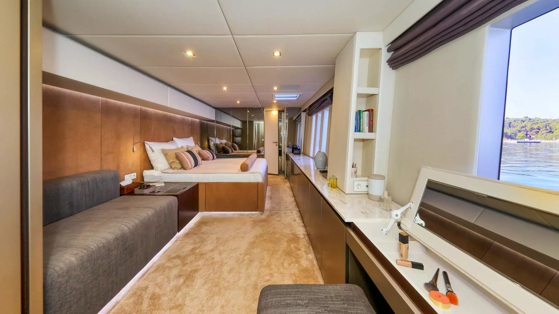 20-Honeybird-Master-suite-side-view_.jpg