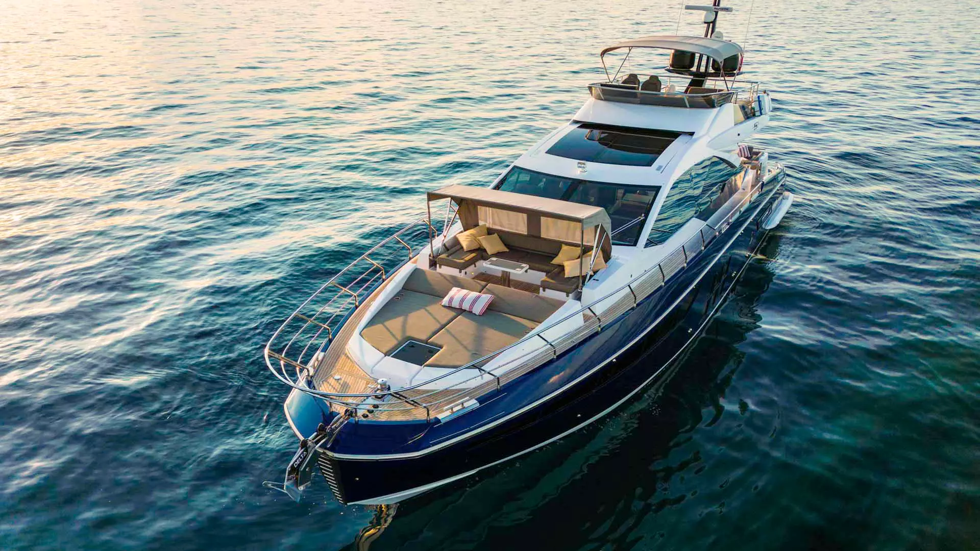 02-Azimut-S7-front-lounging-view _.JPG
