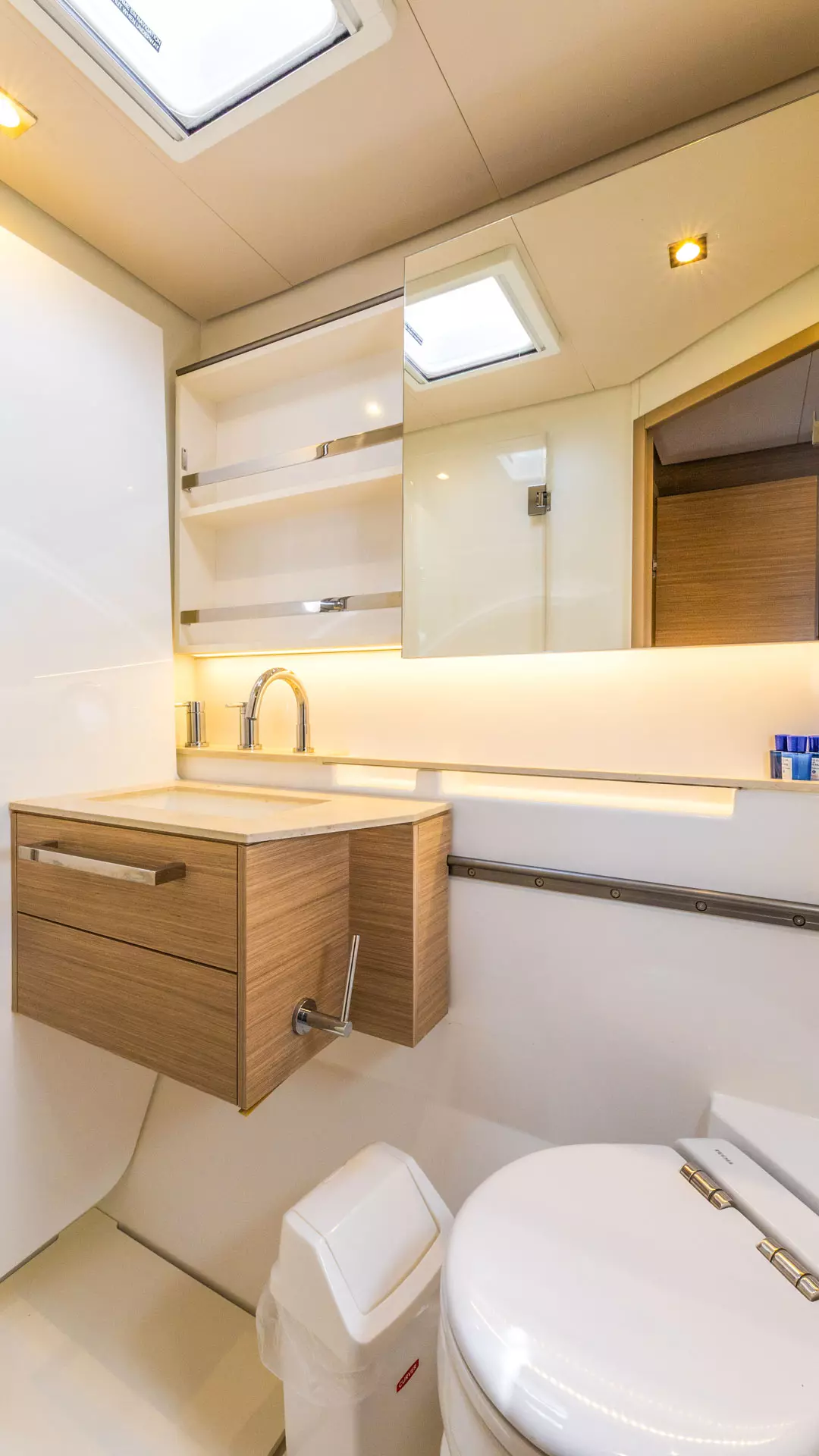 24-Artisan-ensuite_.jpg