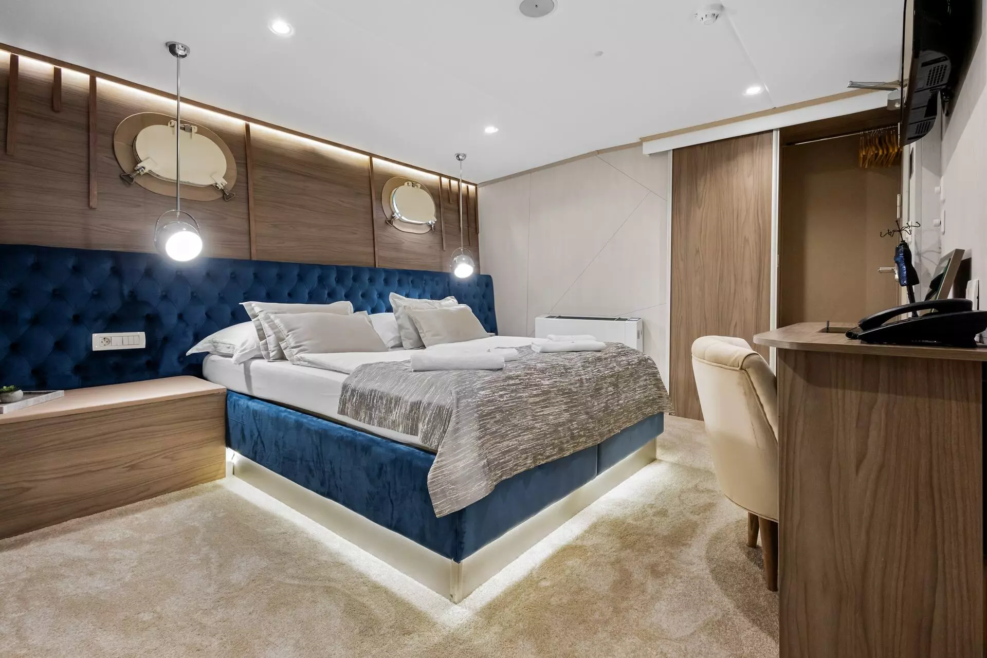 66. BELLA Triple stateroom - Lower deck.jpg