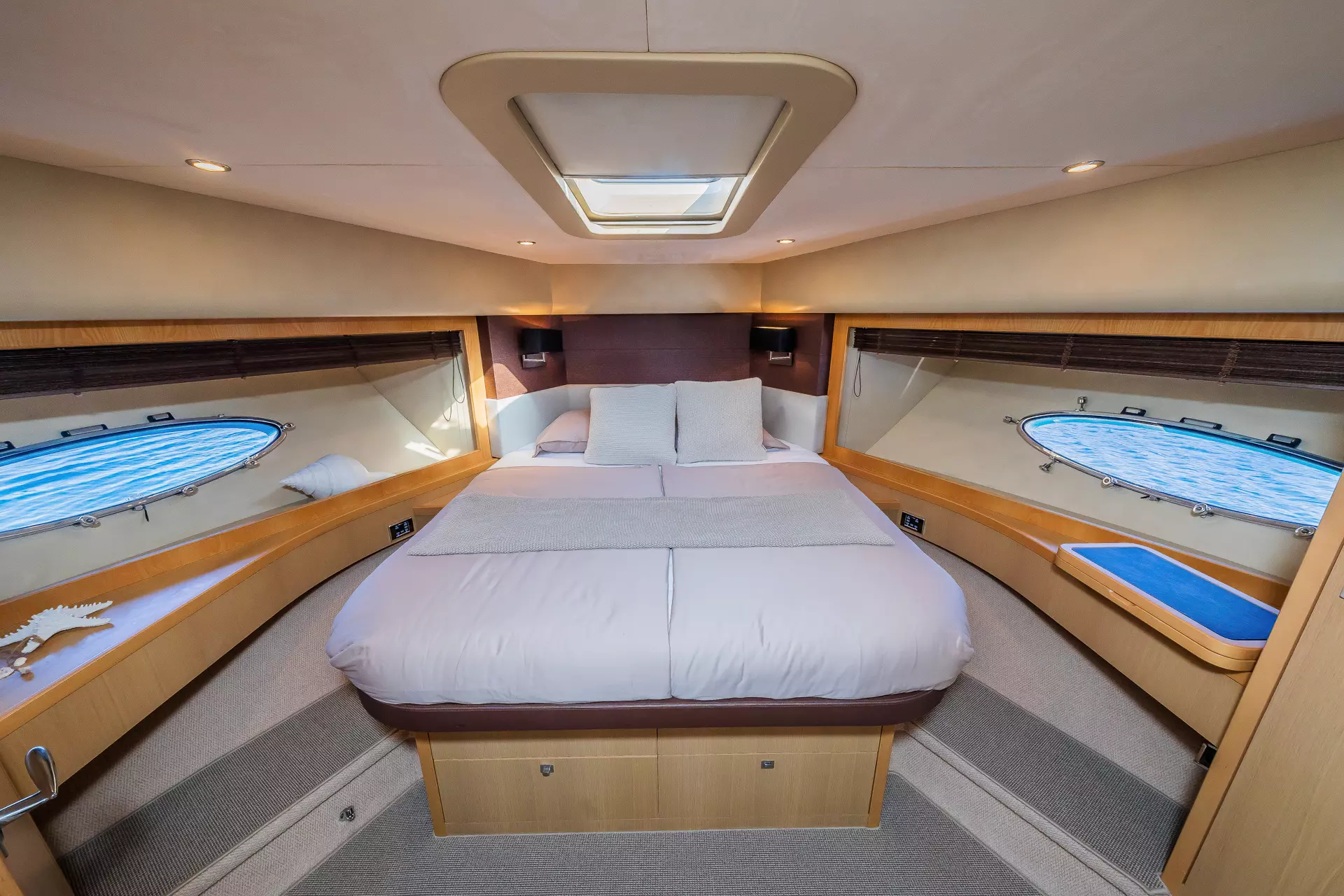 29-Gitana-II-VIP-cabin_.jpg
