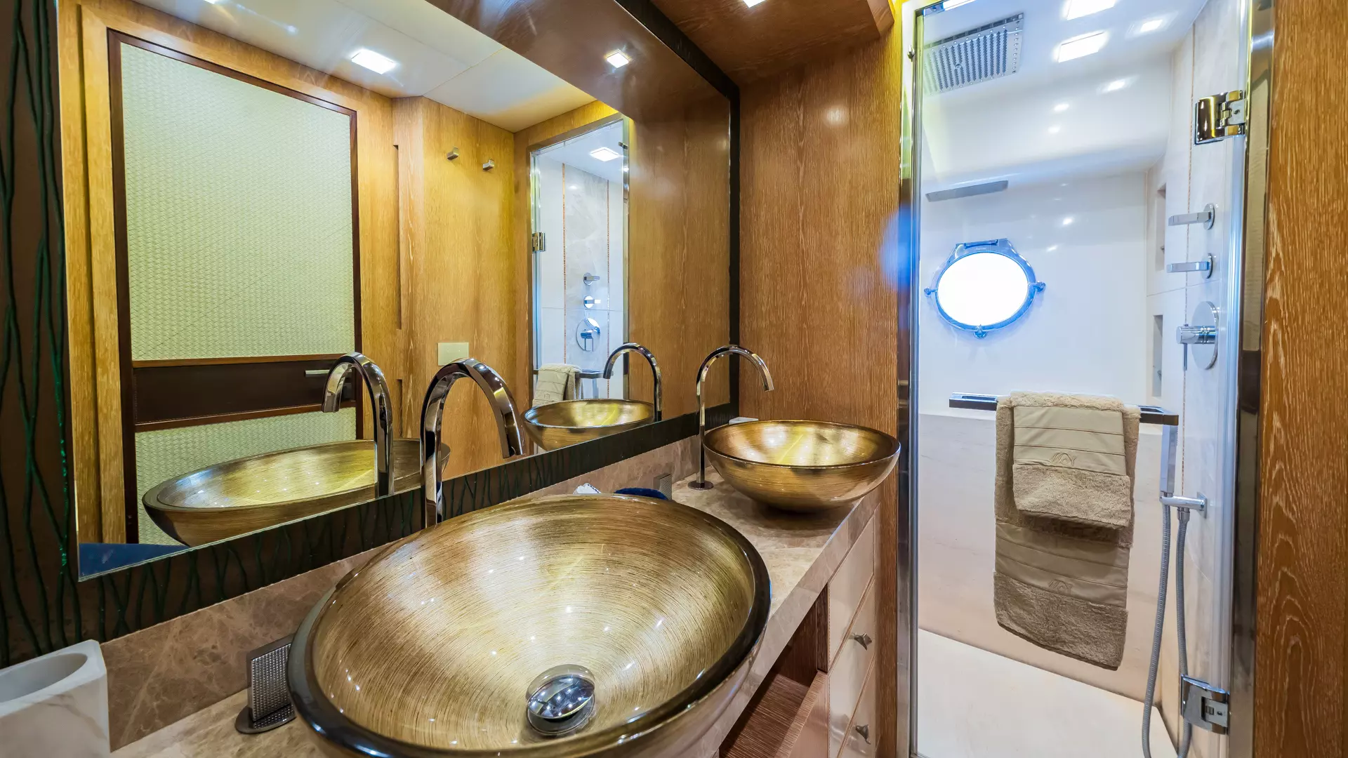 23-GIORGIO-VIP-cabin-bathroom_.JPG