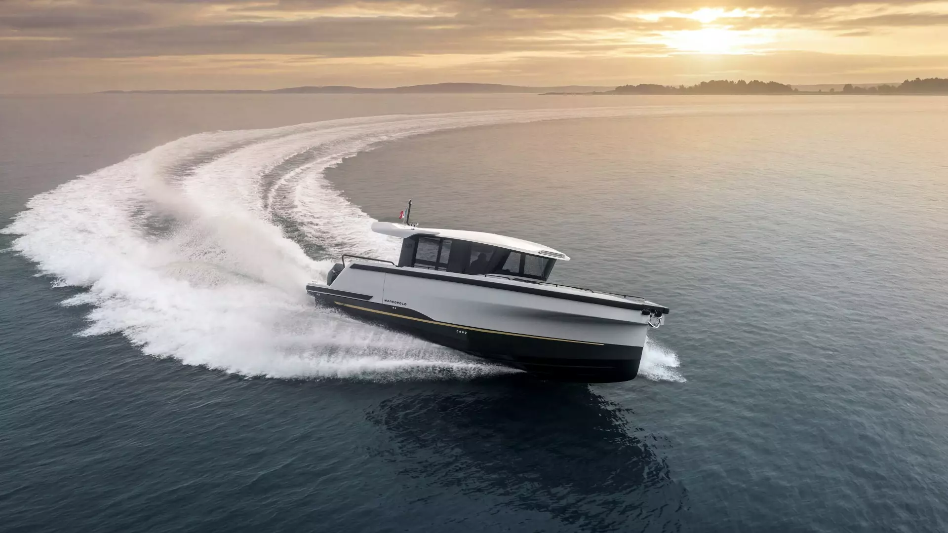 Marcopolo MP12 front view cruising