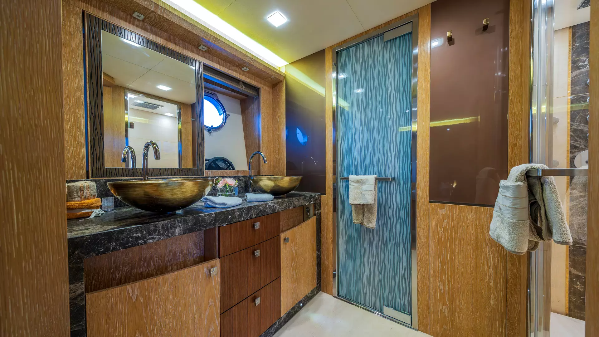 19-GIORGIO-Master-ensuite_.JPG