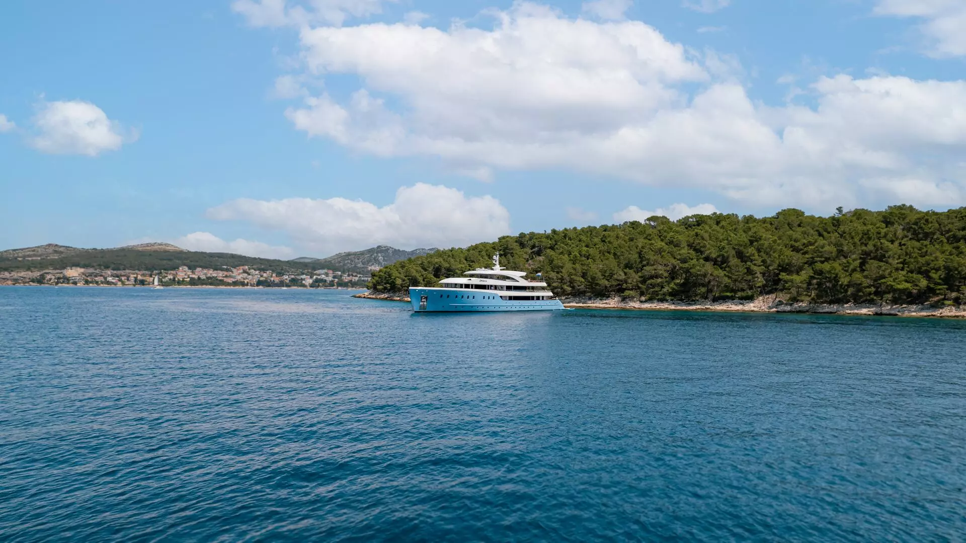 01 - Exterior (28).jpg