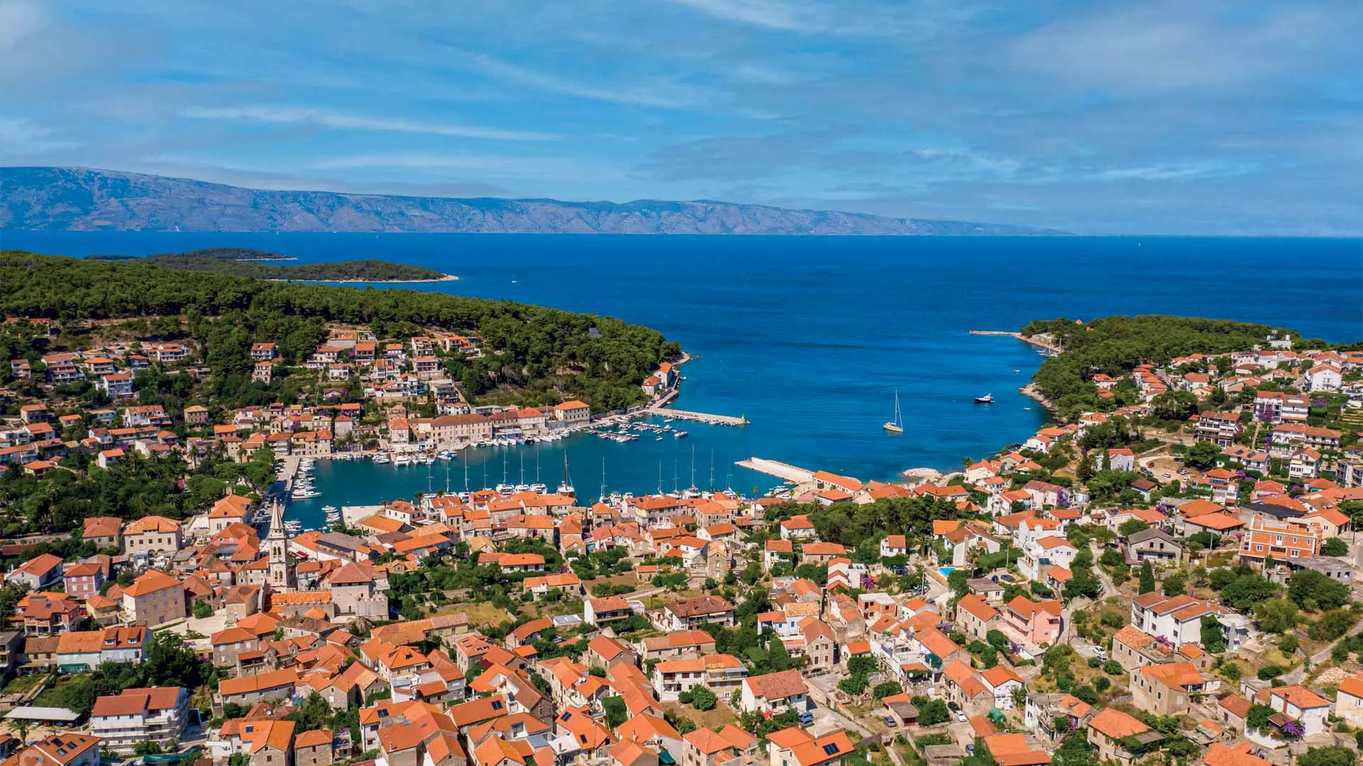 Jelsa: Rhapsody in Blue and Green on Hvar