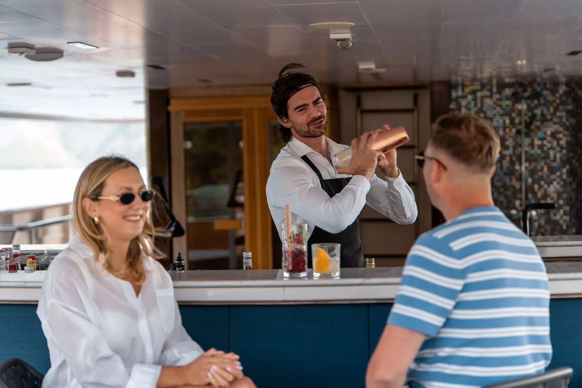 30. ALFA MARIO Crew service.jpg