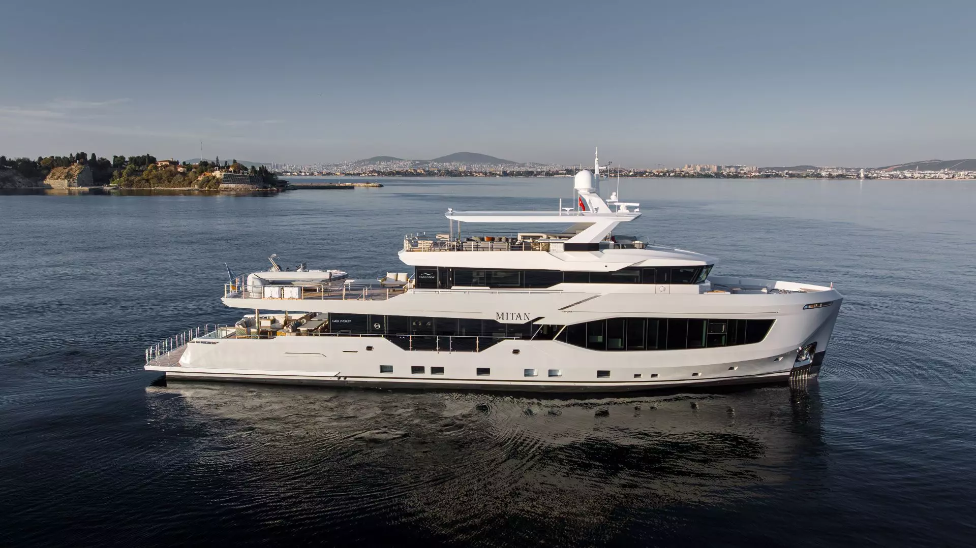 Numarine to Debut 40MXP Superyacht MITAN