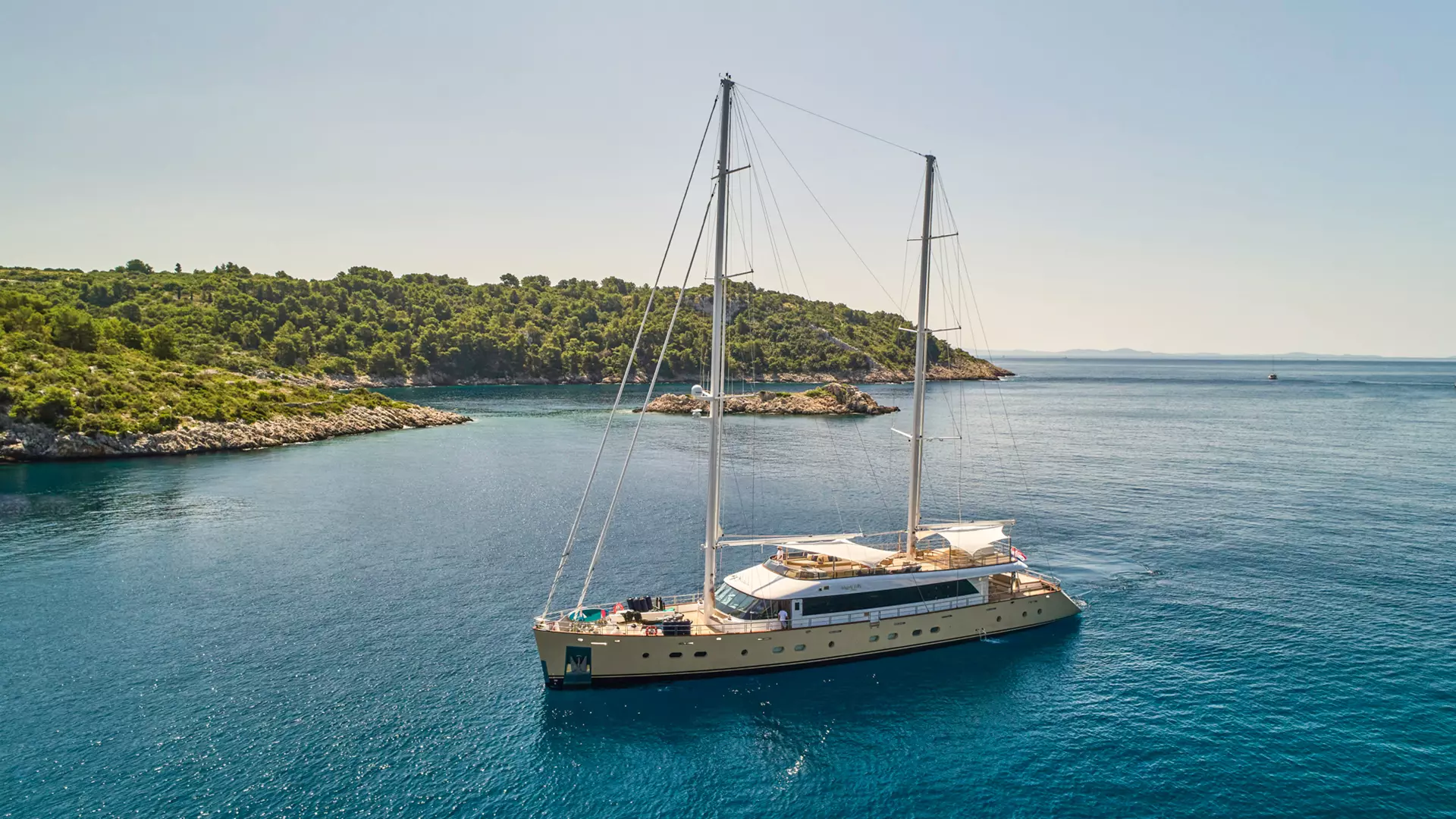 05-Mal-Allure-cruising _.JPG