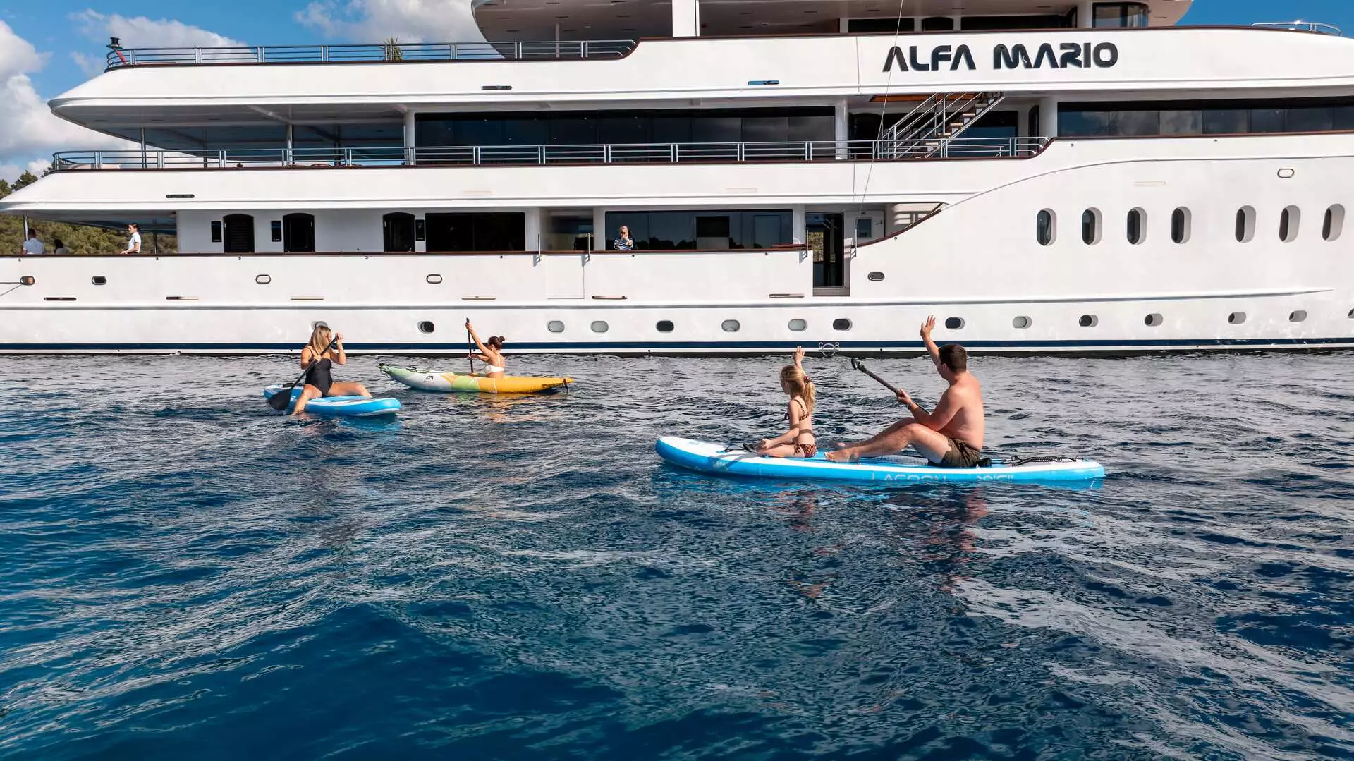 21. ALFA MARIO Water toys.jpg