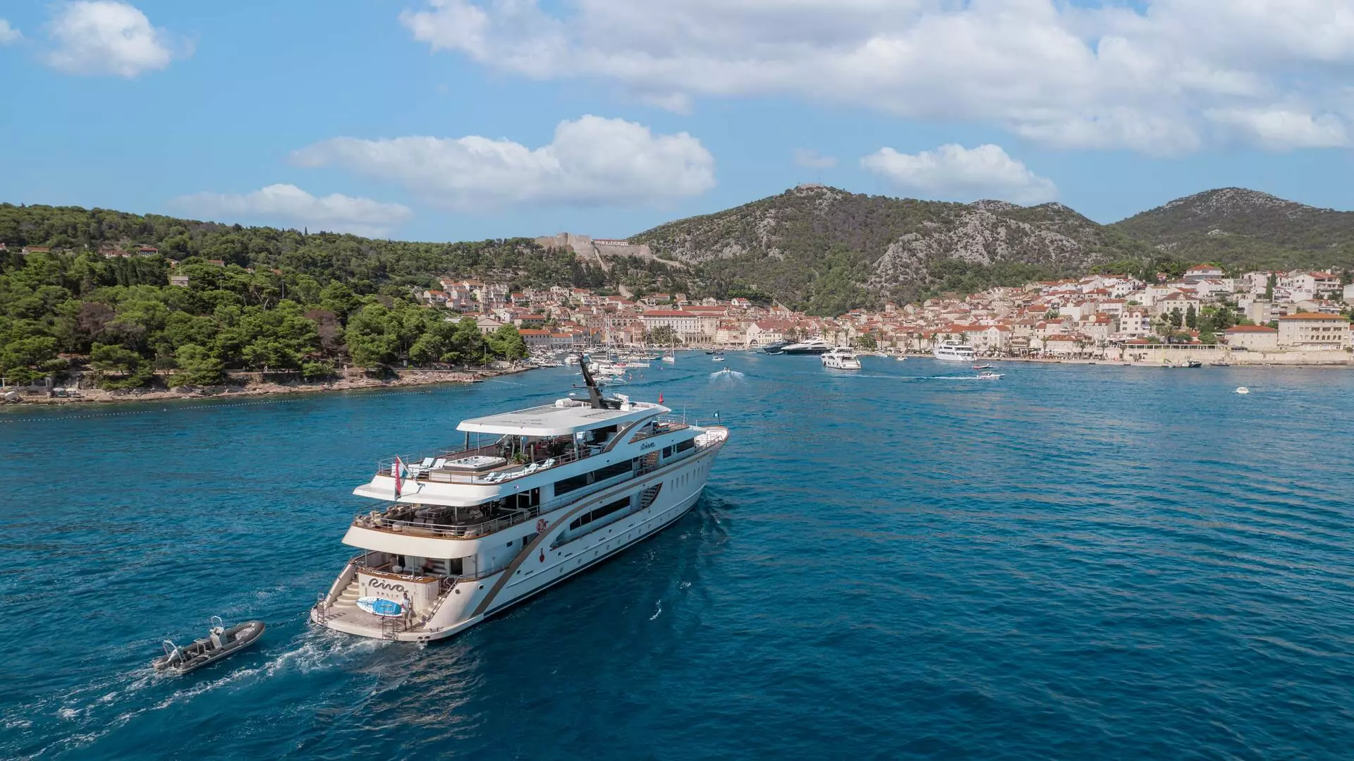3. RIVA Arriving to Hvar, island Hvar.jpg