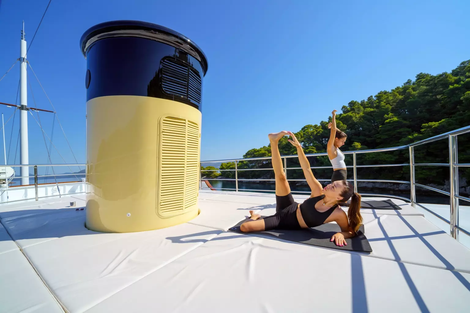 32_maia_yoga_sundeck.jpeg