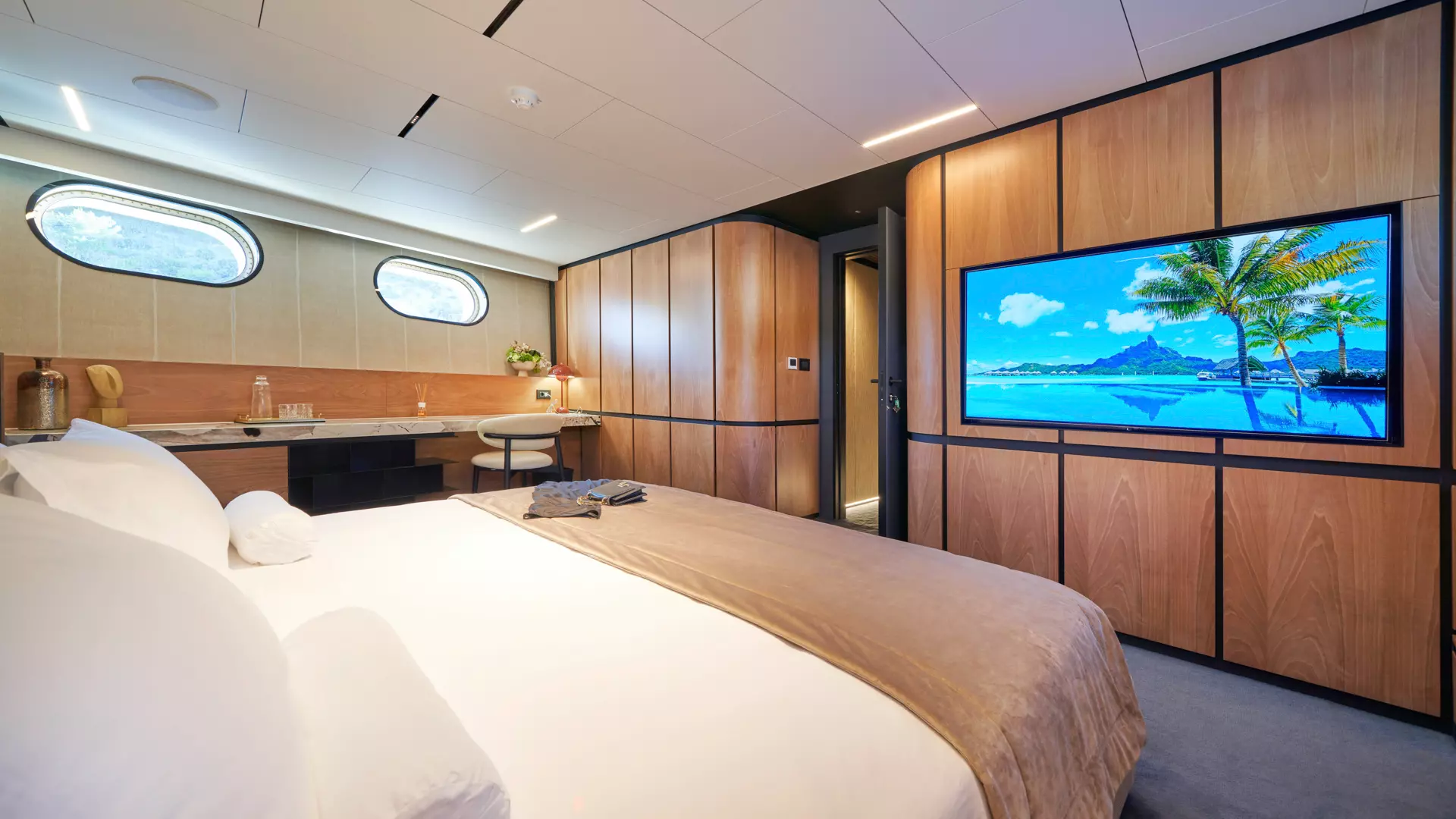 23-Mar-Allure-Master-cabin-view _.JPG