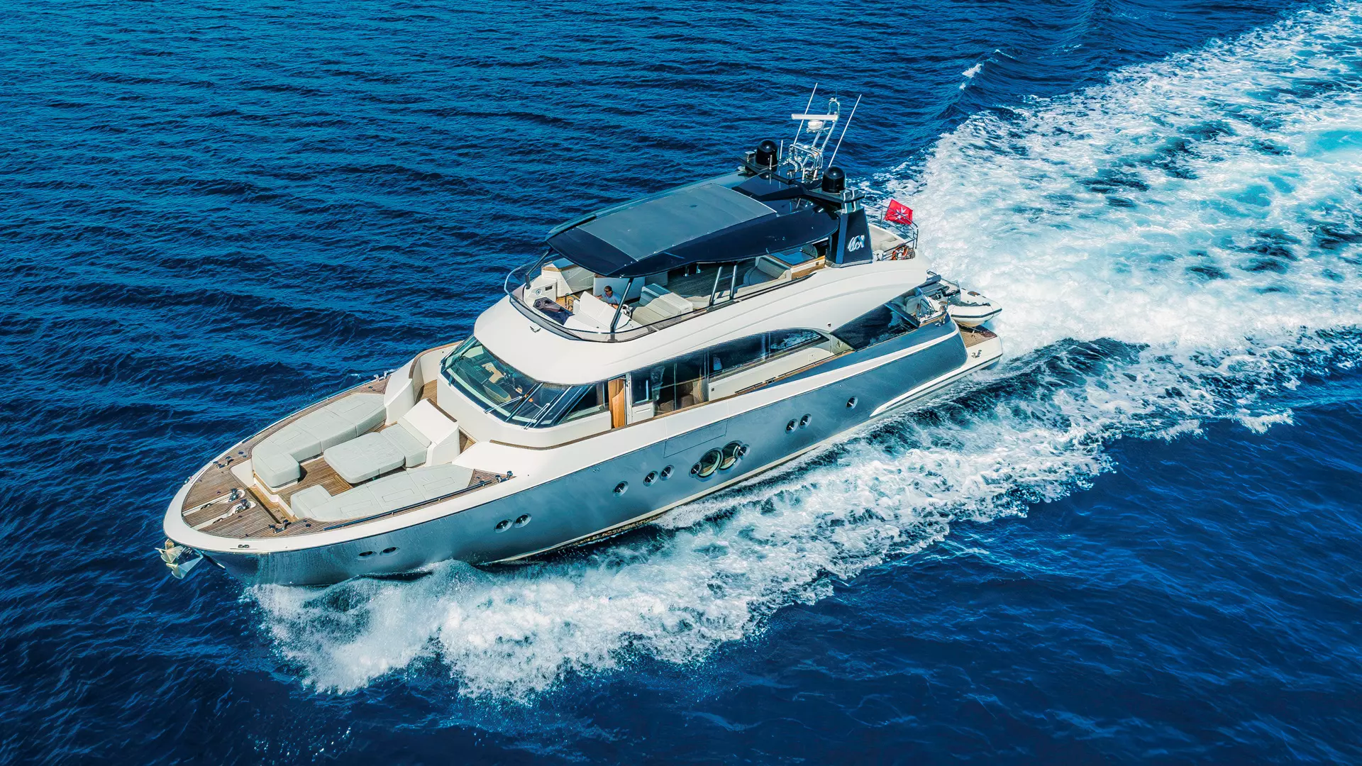 02-GIORGIO-portside-cruising_.JPG