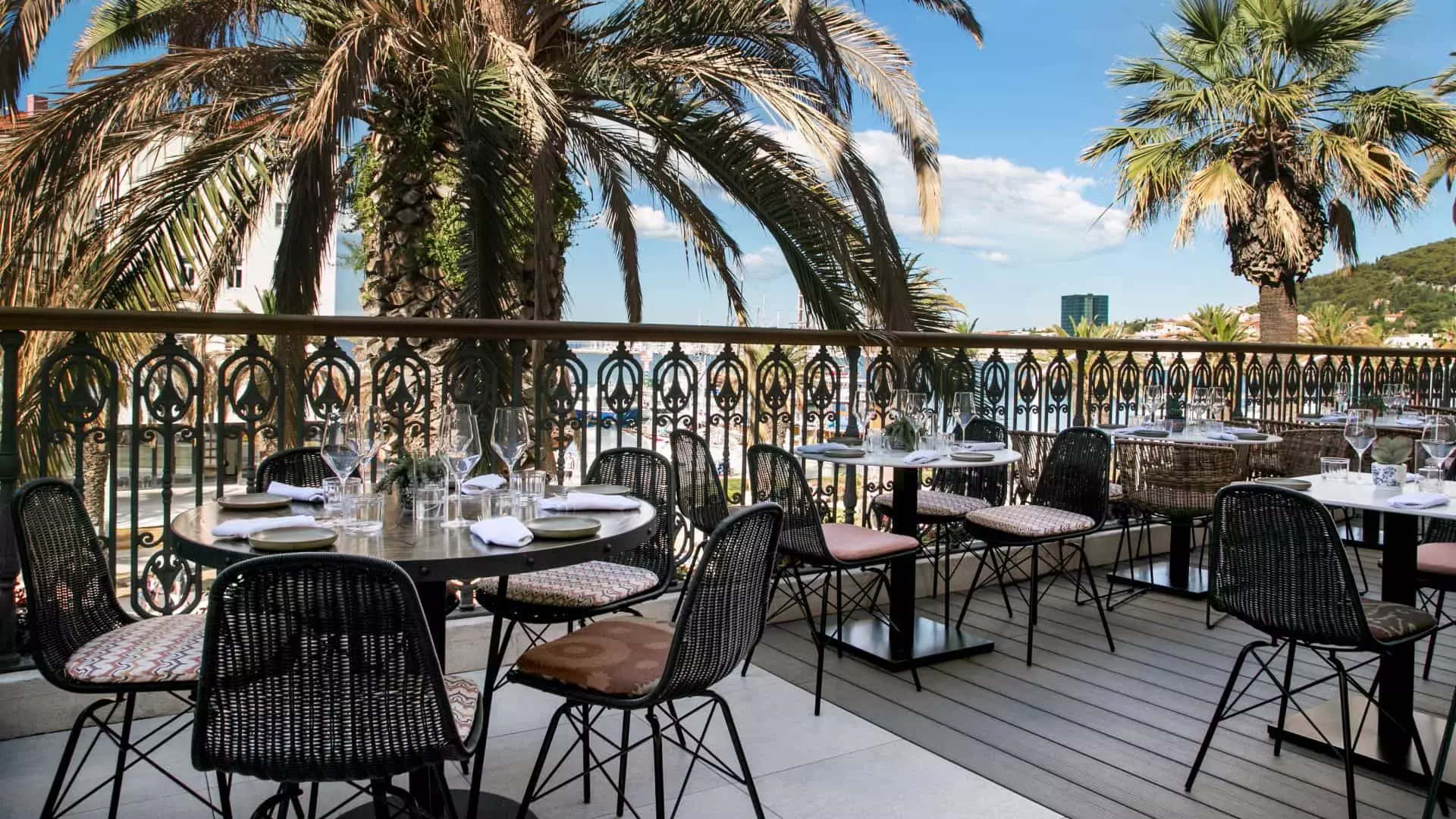 Restaurant ZOI: A Taste of History
