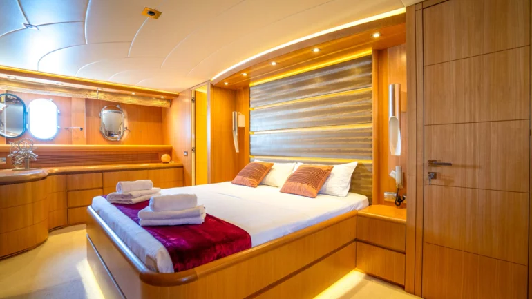 CABINS