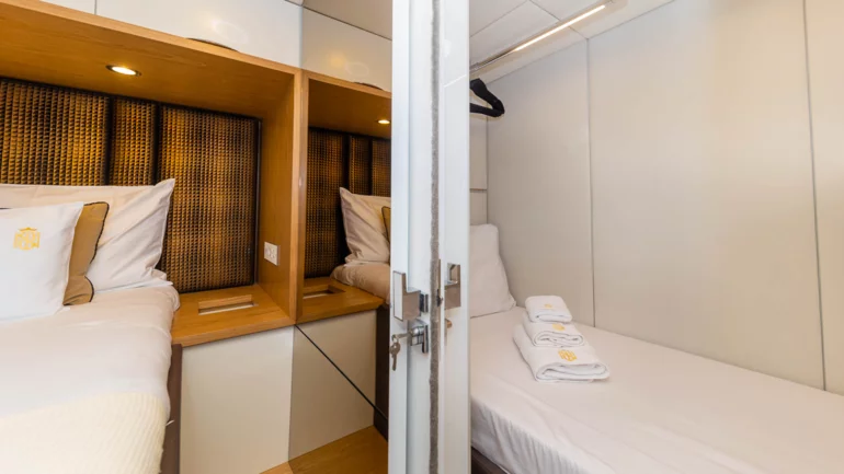 SINGLE BERTH