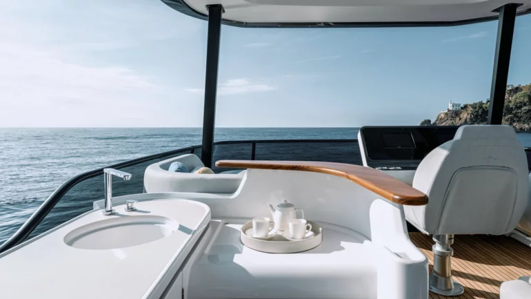 FLYBRIDGE